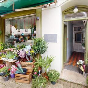Fresh flowers arranged by Next Door Florists